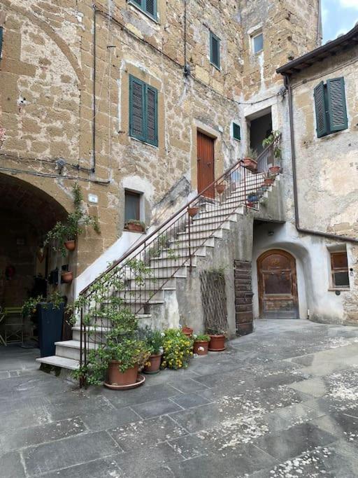 La Sorpresa Sul Bastione With Panoramic Balcony Apartment Pitigliano Exterior photo