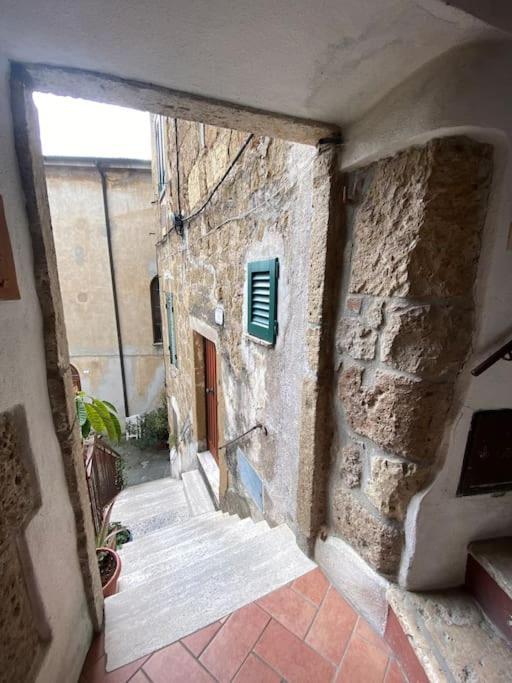 La Sorpresa Sul Bastione With Panoramic Balcony Apartment Pitigliano Exterior photo