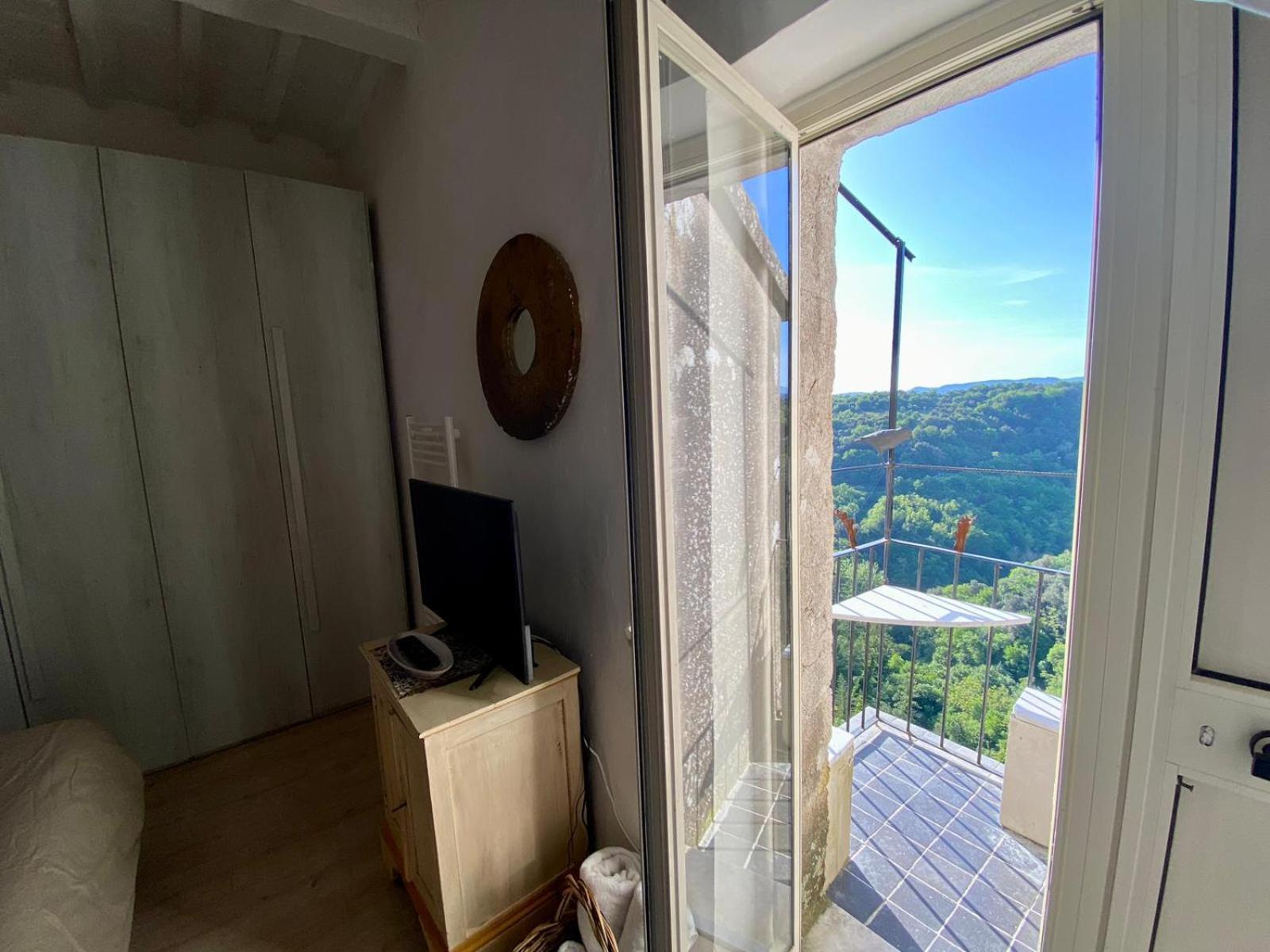 La Sorpresa Sul Bastione With Panoramic Balcony Apartment Pitigliano Exterior photo